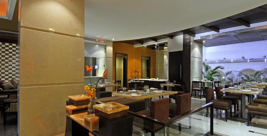 Grand Residency Hotel & Serviced Apartments Bombaim Restaurante foto